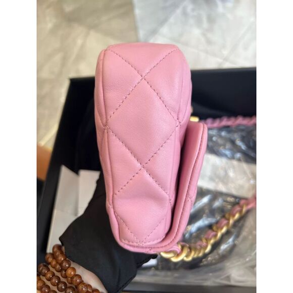 Chanel Women Pre-Loved Bag Very Good Condition - Picture 5 of 9